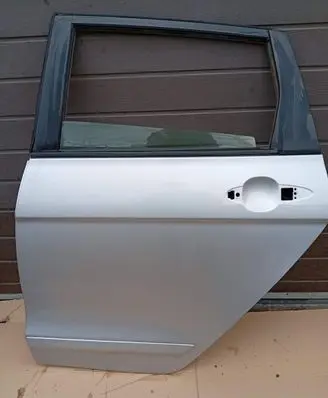 Honda FR-V Rear door