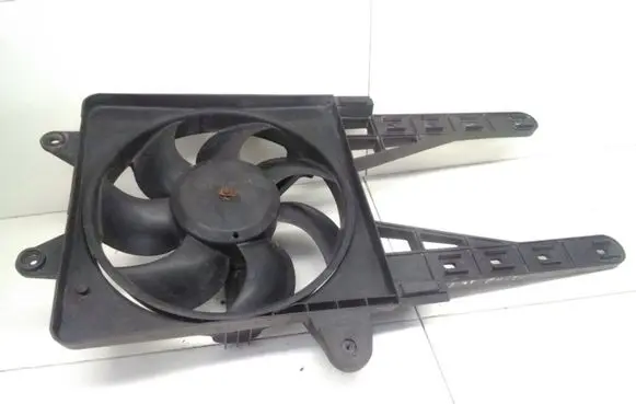 Fiat Punto (176) Electric radiator cooling fan 8240124