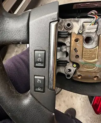 Land Rover Freelander 2 - LR2 Steering wheel buttons/switches 5H2214K147EB 0908031 YPD500740