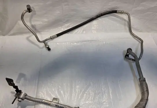 Chevrolet Captiva Air conditioning (A/C) pipe/hose 95926211