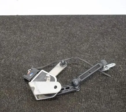 BMW 5 G30 G31 G38 Headlight/headlamp level sensor 68691372959574