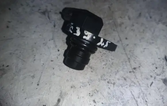 Volvo V70 Valve oil control 8658495