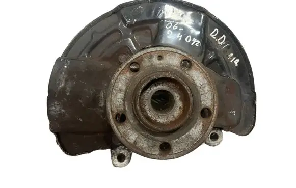 Volvo V70 Front wheel hub P30714271 T197708 9461944