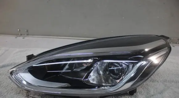 Ford Fiesta Headlight/headlamp L1BB13E015CD 175PL10676