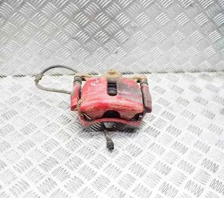 Volkswagen Golf VII Front brake caliper