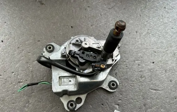 Nissan Terrano Rear window wiper motor 287000X000