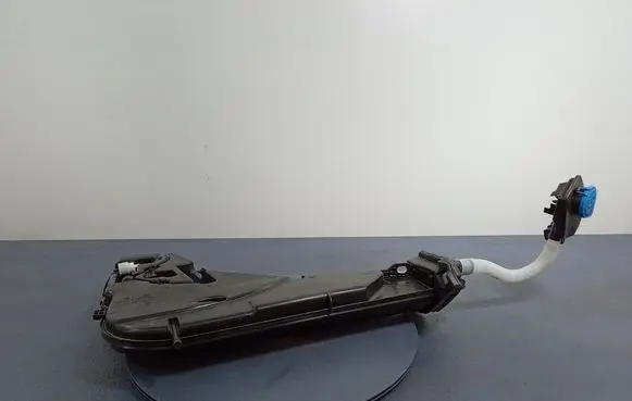 BMW X3 G01 Windshield washer fluid reservoir/tank 7947500