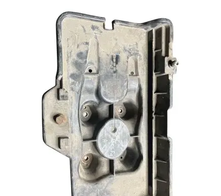 Volkswagen Golf IV Battery tray 1J0915333