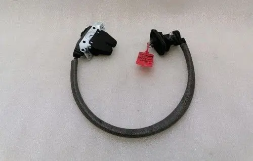 Mercedes-Benz C W204 Tailgate/trunk/boot lock/catch/latch A2047500185