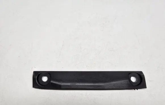 Porsche Macan (95B) Fender mounting bracket 95B821236