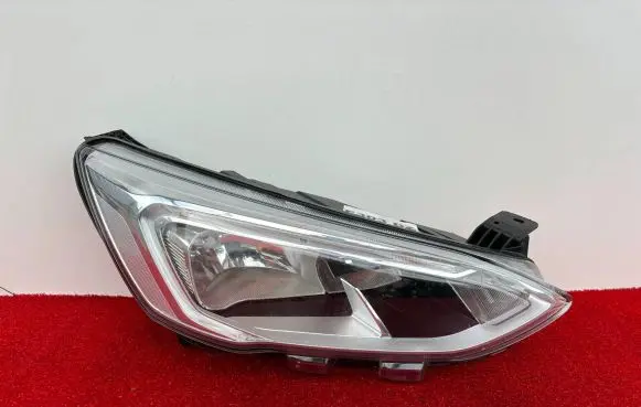 Ford Focus Headlight/headlamp JX7B-13W029-AE
