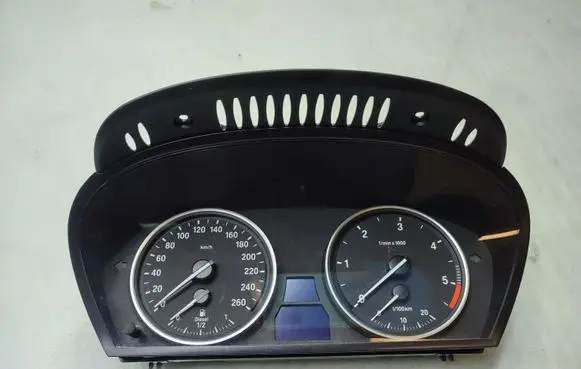 BMW 5 E60 E61 Speedometer (instrument cluster) 9177261