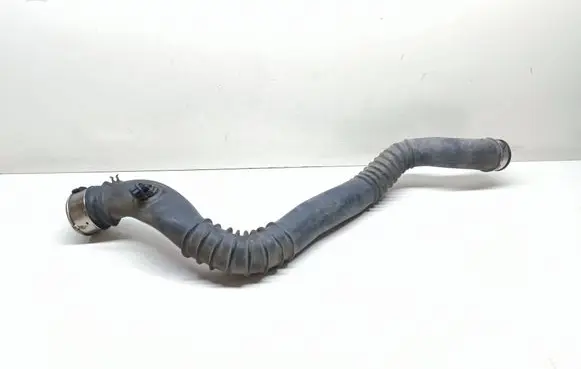 BMW 3 E90 E91 Intercooler hose/pipe 7797483 11617797483