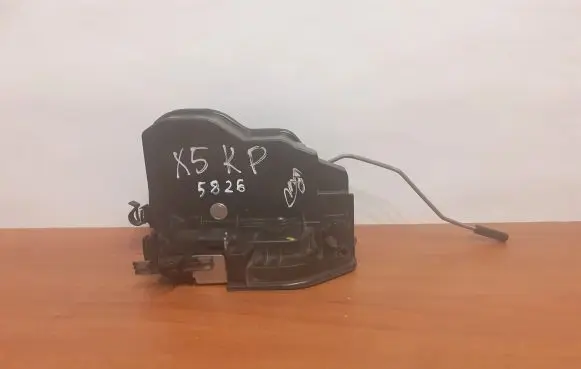 BMW X5 E70 Coupe door lock (next to the handle) A0537052 7202145