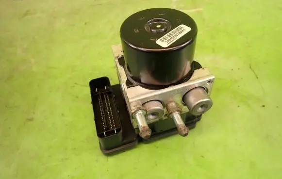Jeep Commander ABS Pump 25092643703