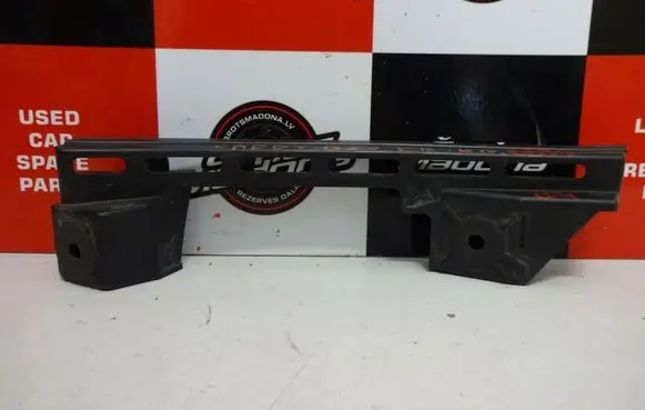 Volkswagen Caddy Front bumper mounting bracket 1T0807889B