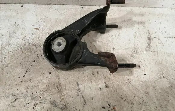 Toyota Corolla Verso AR10 Engine mount bracket 123710R030