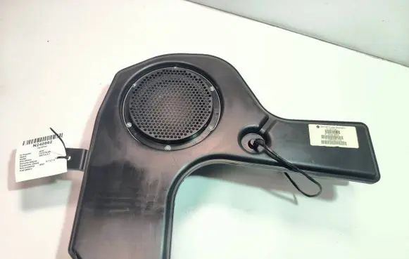 Chrysler Aspen Subwoofer speaker 26777M 56046168AB 058700004535
