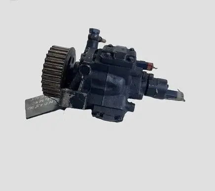 Renault Megane III Fuel injection high pressure pump 8200821184 5WS40153 A2C20000754