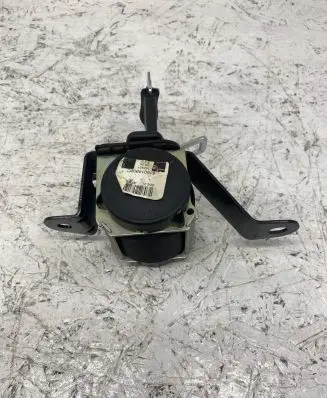 Mini Cooper Countryman R60 Middle seatbelt (rear) 618014900C
