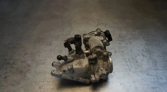 Skoda Yeti (5L) Throttle valve 04L128059R