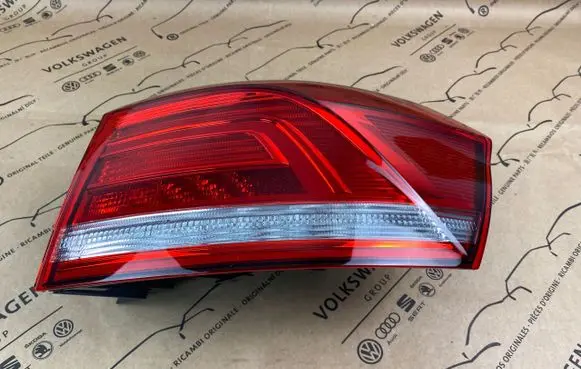 Volkswagen PASSAT B8 Rear/tail lights 3G9945096D