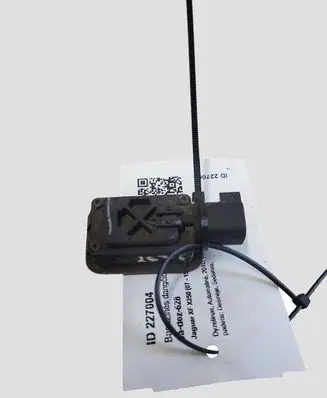 Jaguar XF X250 Tailgate opening switch 1L2T14K147AA