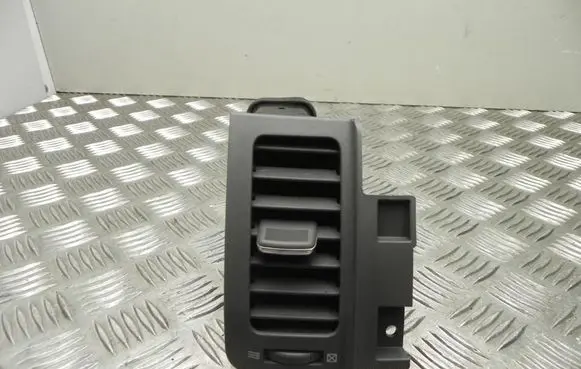Nissan X-Trail T31 Rear air vent grill 68751JG00B T2662