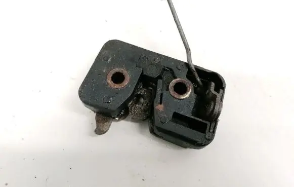 Ford Fiesta Tailgate/trunk/boot lock/catch/latch 89fba43102ap