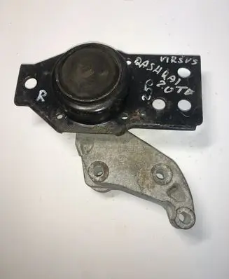 Nissan Qashqai Engine mount bracket F6036100