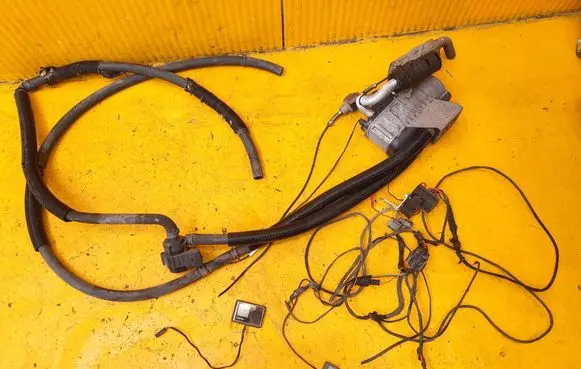 Nissan NP300 Auxiliary pre-heater (Webasto) 9021037E 122R000258 10R045627