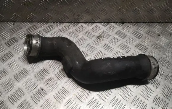 Mercedes-Benz C W203 Intercooler hose/pipe 2035282082 A2035282082