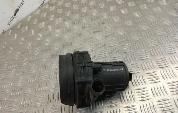 BMW 5 E39 Secondary air pump 72185244