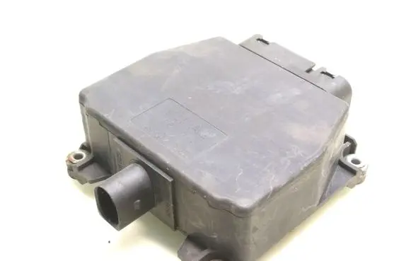 Volkswagen Touran I Valve vacuum 6Q0906625