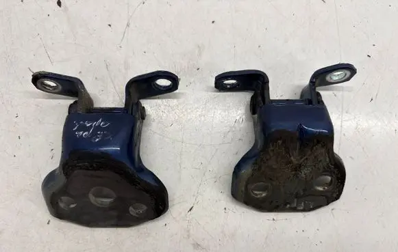 Subaru Outback (BT) Front door hinges set 60479AL01B 60079AN010