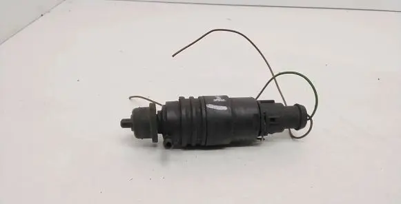 Audi 80 90 S2 B4 Windscreen/windshield washer pump 4A0955651