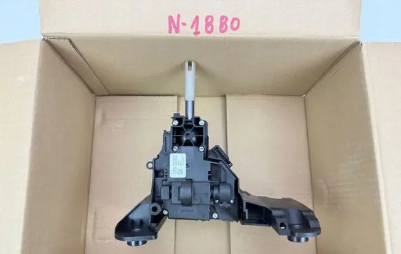 Mini Cooper Countryman F60 Gear shifter/selector 61317950469