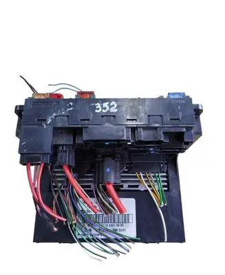 Mercedes-Benz C W203 Fuse module 2095450001