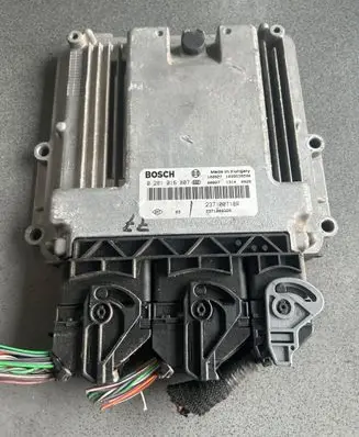 Renault Trafic II (X83) Engine control unit/module 237100832R 0281016807 237100718R