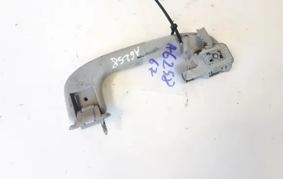 Opel Zafira B Front interior roof grab handle