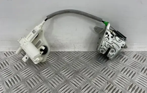 Mercedes-Benz C W205 Tailgate/trunk/boot lift motor A0999068600 19425