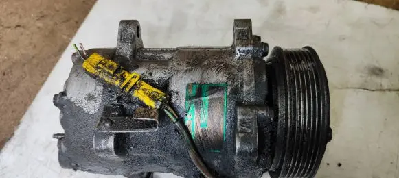 Peugeot 607 Air conditioning (A/C) compressor (pump)