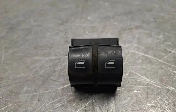 Audi A3 S3 8P Electric window control switch 8Z0959851E
