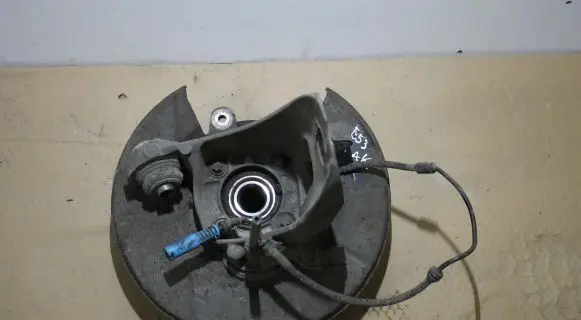 BMW X5 E53 Rear wheel hub spindle/knuckle 