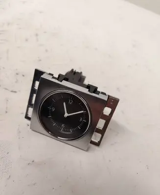 Volkswagen PASSAT B7 Clock 3AA919204A