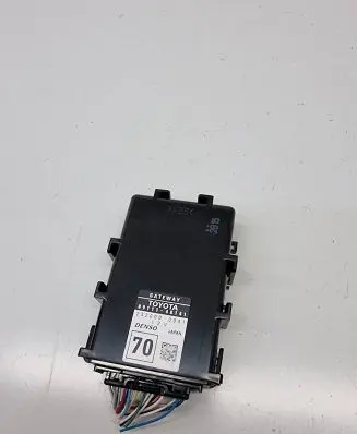 Lexus RX 450H Gateway control module 8911148141