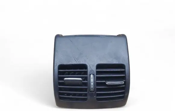 Mercedes-Benz E A207 Rear air vent grill A2048300954
