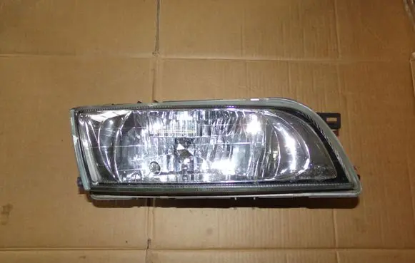Nissan Almera Headlight/headlamp