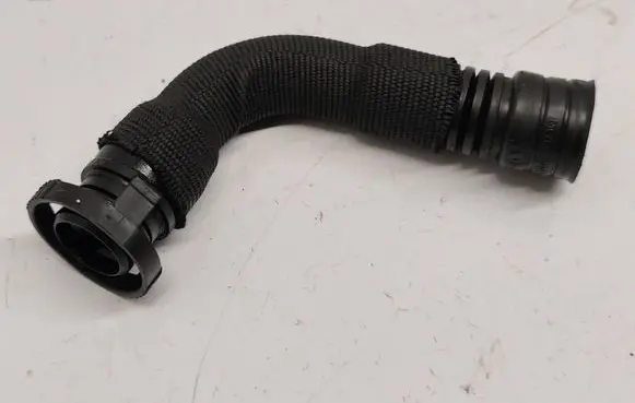 Volkswagen Touran I Breather/breather pipe/hose 038103493AC