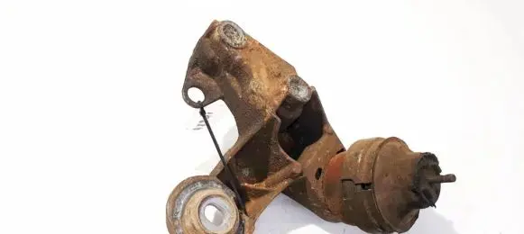 Engine mounting bracket